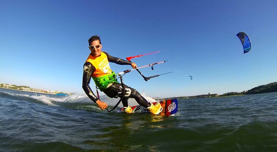 premium kitesurfing floating sunglasses ocean kiteboarding gafas flotantes sonnenbrille lunnettes