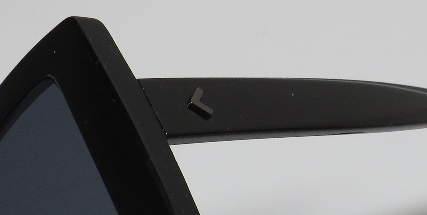 Kendall + Kylie Kk5110 Fiona Sunglasses