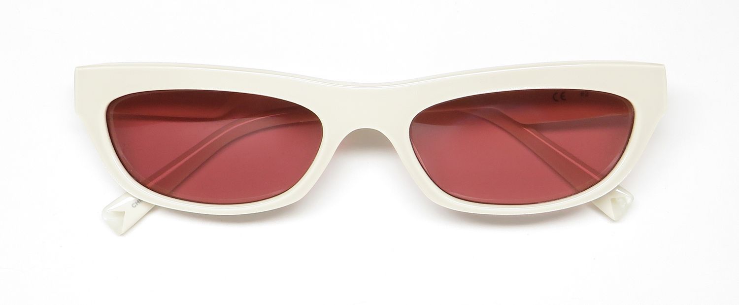 Kendall + Kylie Kk5054 Courtney Sunglasses