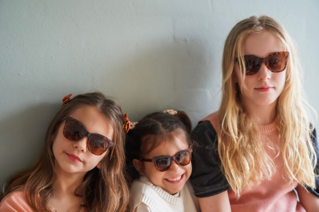 Iconic Wayfarer Ombre  | Polarized Sunglasses | Adult | 15+ Y | Desert Teal Ombre