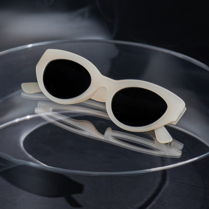 GOODR "Lolo's Lunar Nuptials” Moon G Polarized Sunglasses