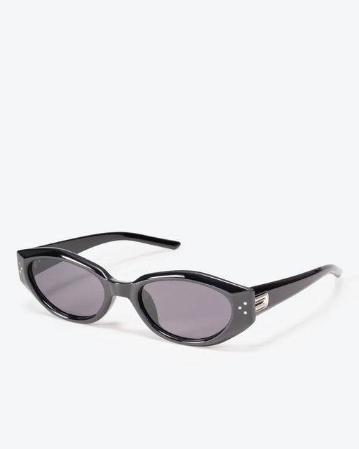 GLEAMLEY VEGA - Black Lenses, Black Frame - Product image