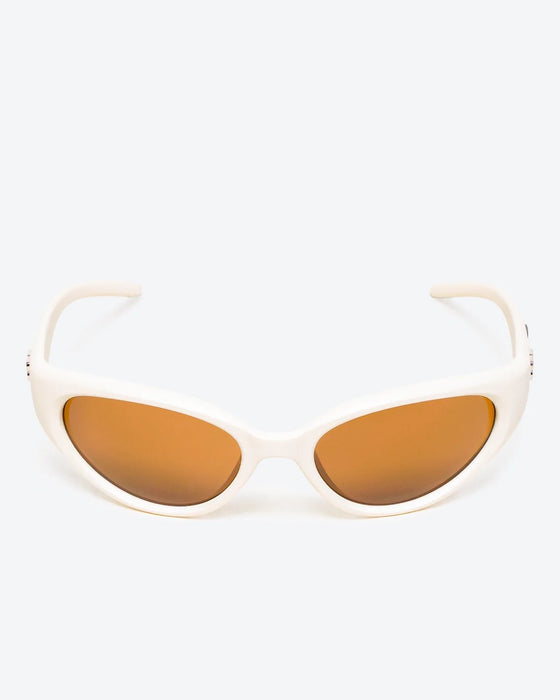 ALLURE - Black Lenses, White Frame