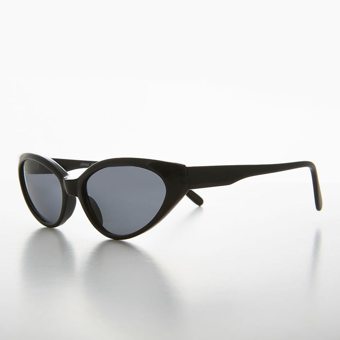 SUNGLASS MUSEUM Shallow Lens Extreme Cat Eye Sunglass - Alexa