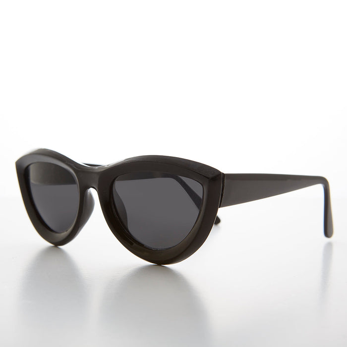 SUNGLASS MUSEUM Rare Oversized Mod Cat Eye Chunky Sunglass - Big Momma