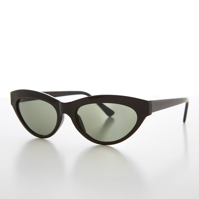 Classic Women's Cat Eye Retro Sunglass - Bonnie
