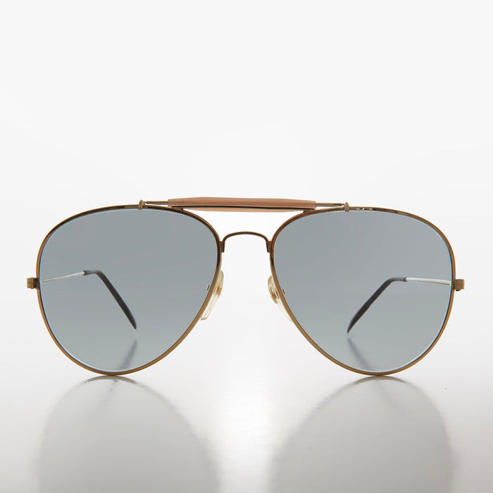 SUNGLASS MUSEUM Pilot Sunglasses with Transition Lenses - Bud