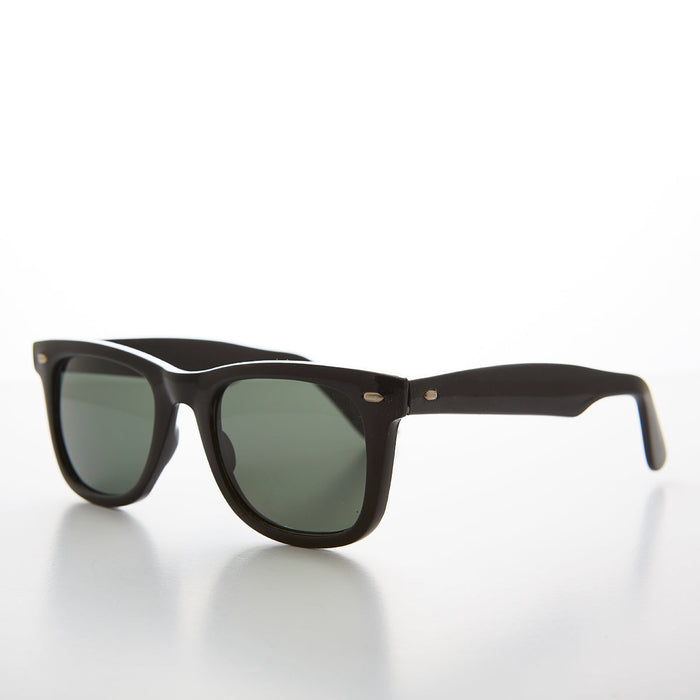 SUNGLASS MUSEUM Classic Black Square Sunglass with Glass Lens - Campbell