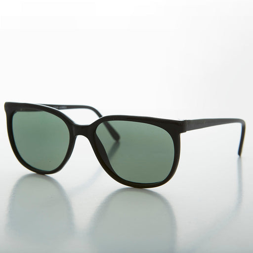 image of sunglasses model SUNGLASS MUSEUM Rounded Square Classic Retro Sunglass with Glass Lens - Casey
