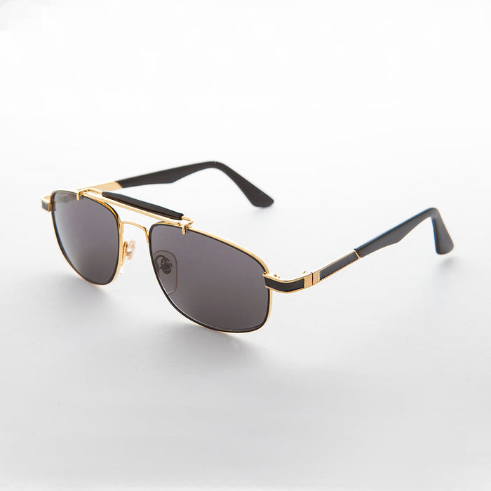 SUNGLASS MUSEUM Gold 90s Vintage Pilot Sunglass - Kit