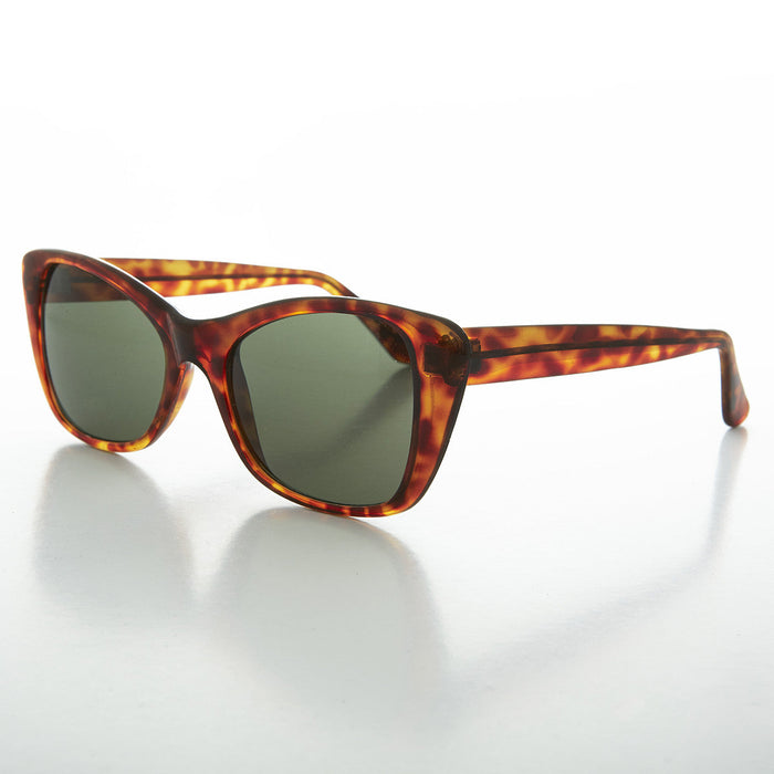 SUNGLASS MUSEUM Square Retro Cat Eye Vintage Sunglass - Dixie
