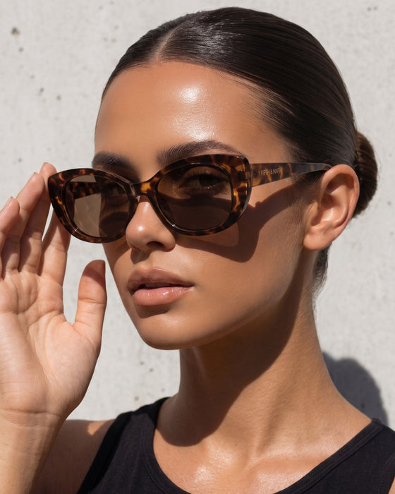 FIFTH AND NINTH Sunglasses DOLLY