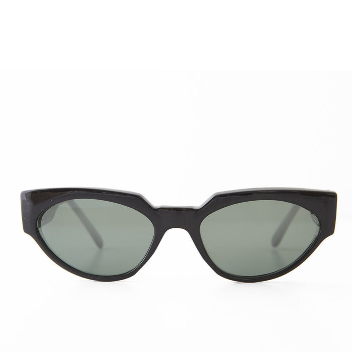 SUNGLASS MUSEUM Women's Bold Angular Cat Eye Vintage Sunglass - Ellie