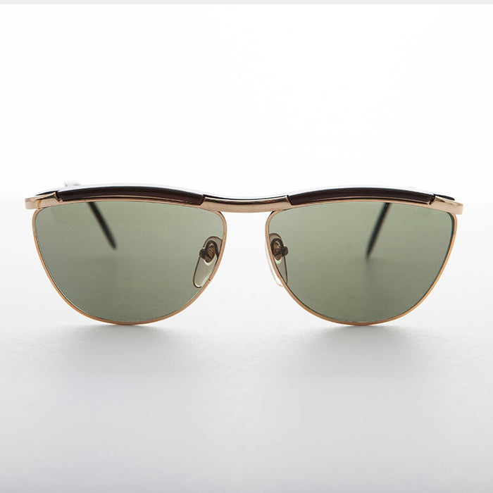 SUNGLASS MUSEUM Elegant Sunglass with Rare Brow Bar Design - Fletcher