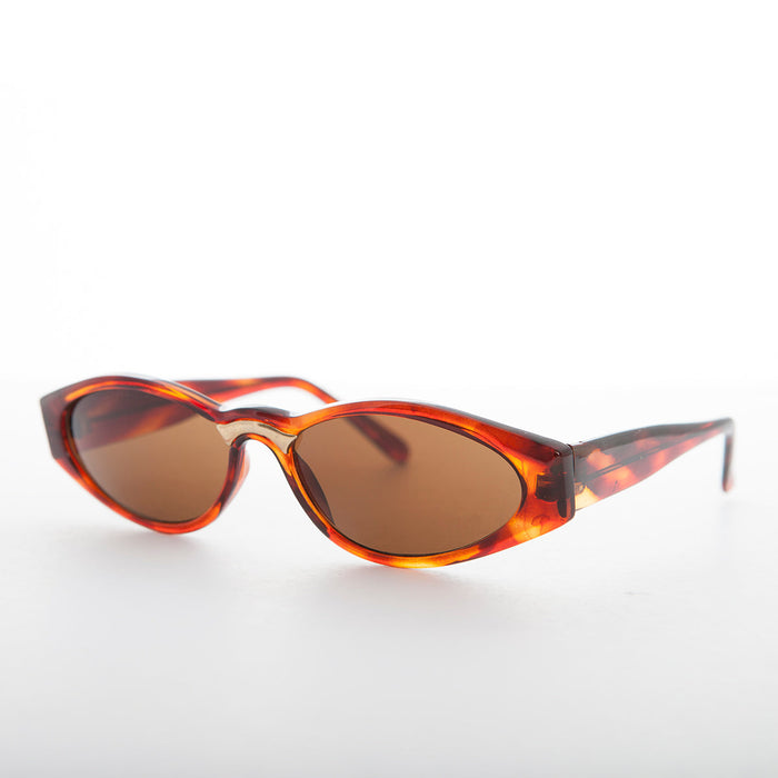 SUNGLASS MUSEUM Sleek 90s Vintage Sunglass with Gold Detail - Gala