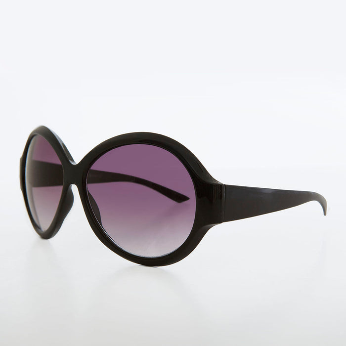 image of sunglasses model SUNGLASS MUSEUM Oversized Round Retro Sunglasses - Gale