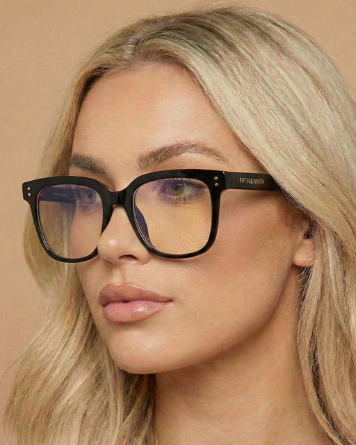 image of sunglasses model FIFTH AND NINTH FIFTH AND NINTH Sunglasses DRAPER