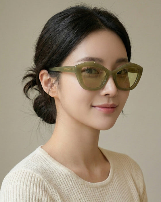FIFTH AND NINTH Sunglasses SLOANE