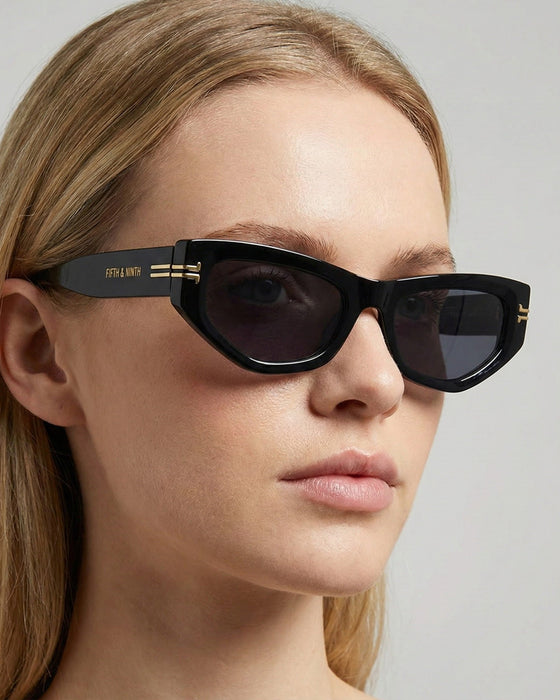 FIFTH AND NINTH Sunglasses WREN