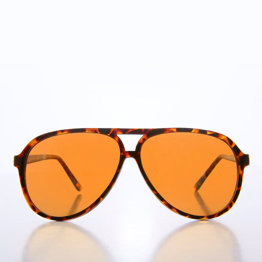 image of sunglasses model SUNGLASS MUSEUM Simple Amber Polarized Lens Aviator - Homer