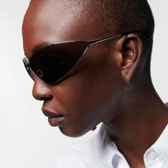 GLEAMLEY SVELTE - Black Polarized Lenses, Gold Chrome Frame - Product image