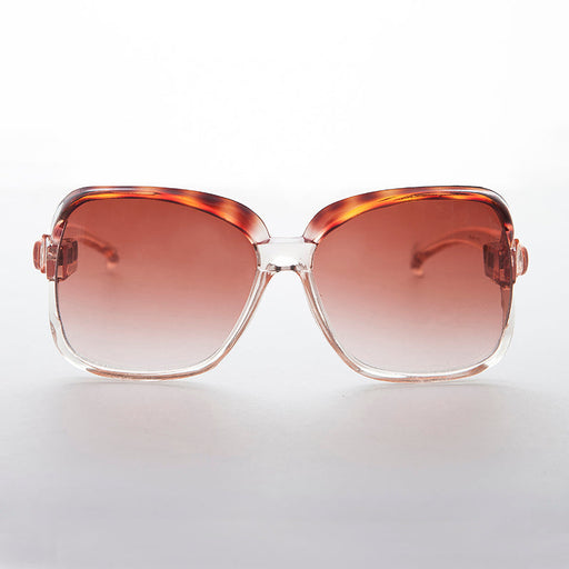 image of sunglasses model SUNGLASS MUSEUM Oversized Square Clear Frame Vintage Sunglasses - Ibiza 1