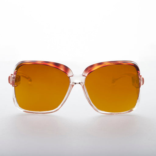 image of sunglasses model SUNGLASS MUSEUM Oversized Square Clear Frame Vintage Sunglass - Ibiza 2