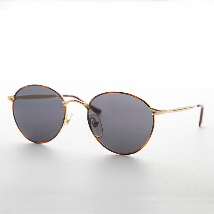 image of sunglasses model SUNGLASS MUSEUM Gold Round Preppy Classic Metal Vintage Sunglass - Kelsey