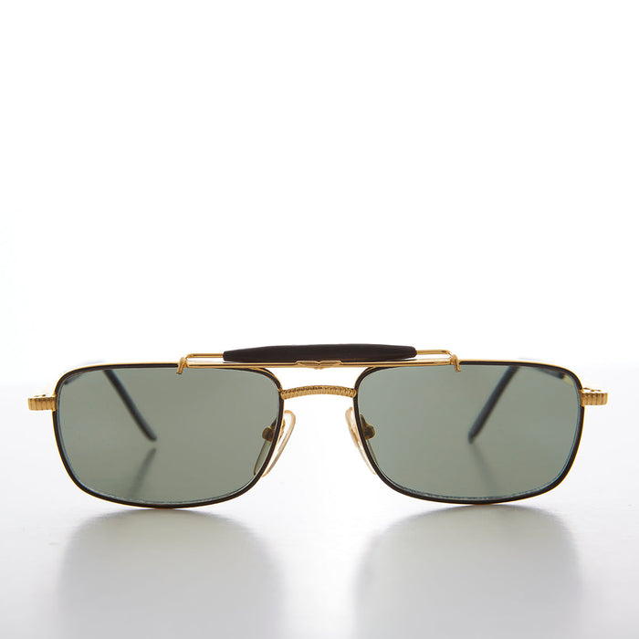 SUNGLASS MUSEUM Gold 90s Vintage Pilot Sunglass - Kit