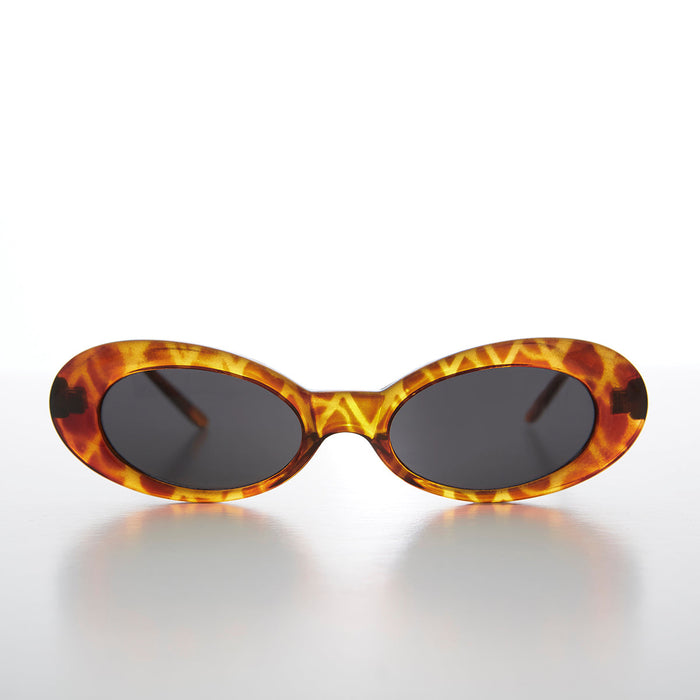 image of sunglasses model SUNGLASS MUSEUM Narrow Oval Cat Eye 90s Vintage Sunglass - Leanne