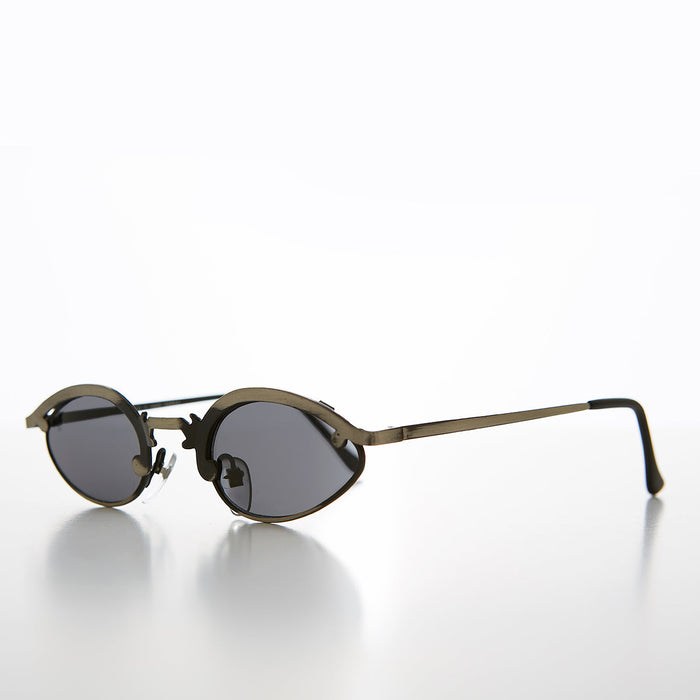 Unique Oval Metal Vintage 90s Sunglass - Lotus