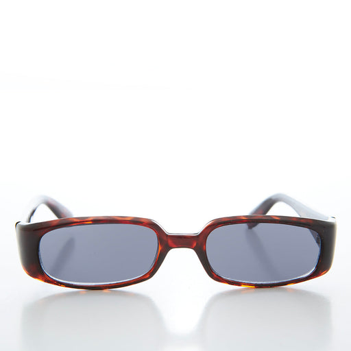 image of sunglasses model SUNGLASS MUSEUM Slim Rectangular 90s Sunglasses - Lynch