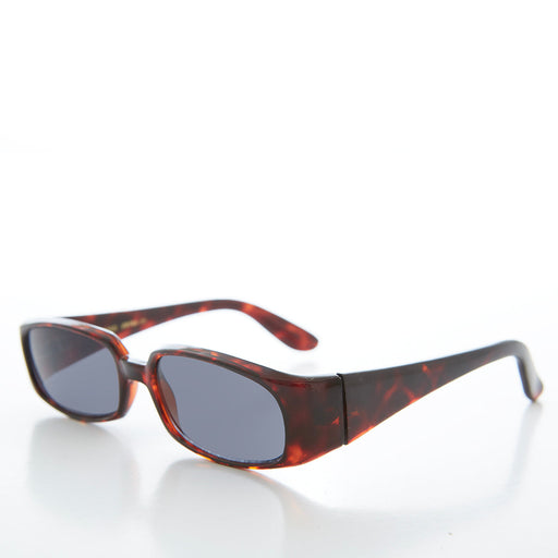 image of sunglasses model SUNGLASS MUSEUM Slim Rectangular 90s Sunglasses - Lynch