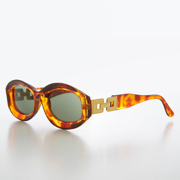 SUNGLASS MUSEUM Thick Wide Frame with Chain Link Temples - Lyric