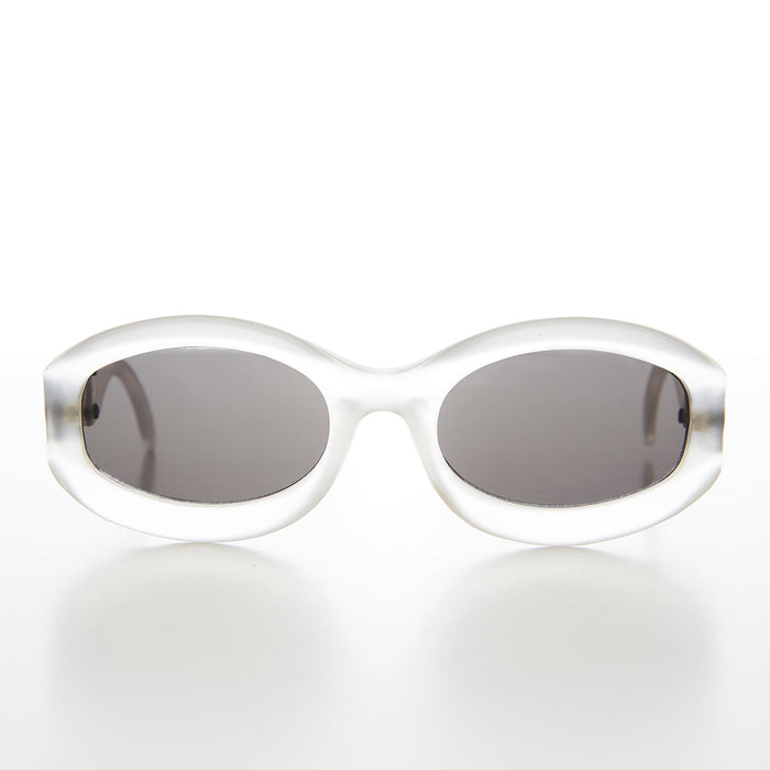 SUNGLASS MUSEUM Thick Wide Frame with Chain Link Temples - Lyric - Product image