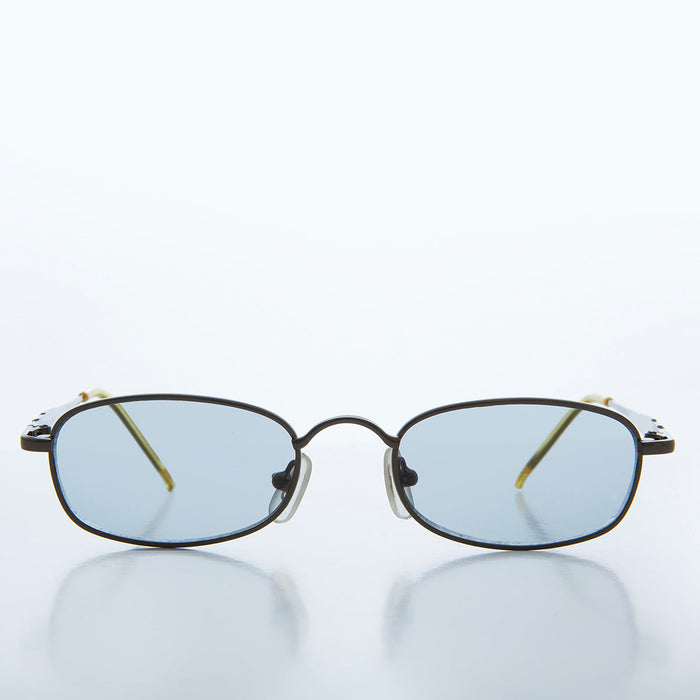 image of sunglasses model SUNGLASS MUSEUM Rectangular Sunglass with Tinted Lenses - Mills