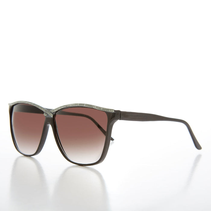 SUNGLASS MUSEUM Classic Full Coverage Women's Sunglasses - Mitzy