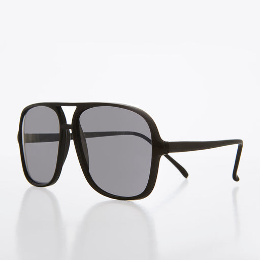 image of sunglasses model SUNGLASS MUSEUM Square Aviator with Polarized Lens - Mohawk