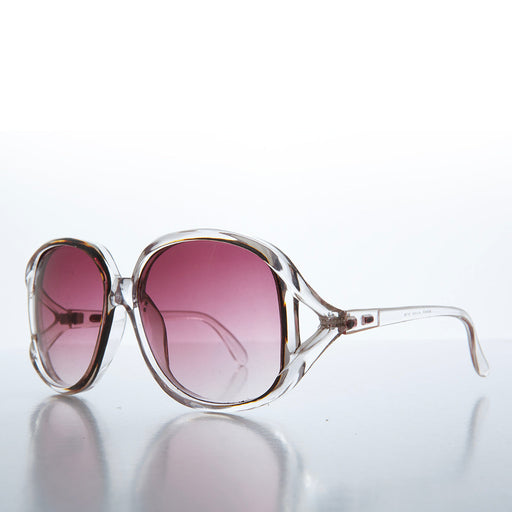 image of sunglasses model SUNGLASS MUSEUM Oversized 1980s Vintage Woman's Chic Sunglass - Loni