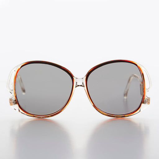 image of sunglasses model SUNGLASS MUSEUM SUNGLASS MUSEUM Round Polarized Boho Vintage Sunglass - Muse