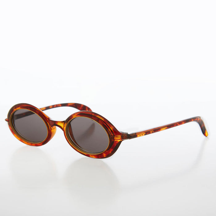 SUNGLASS MUSEUM Small Oval Sci-Fi Vintage Sunglass - Nano