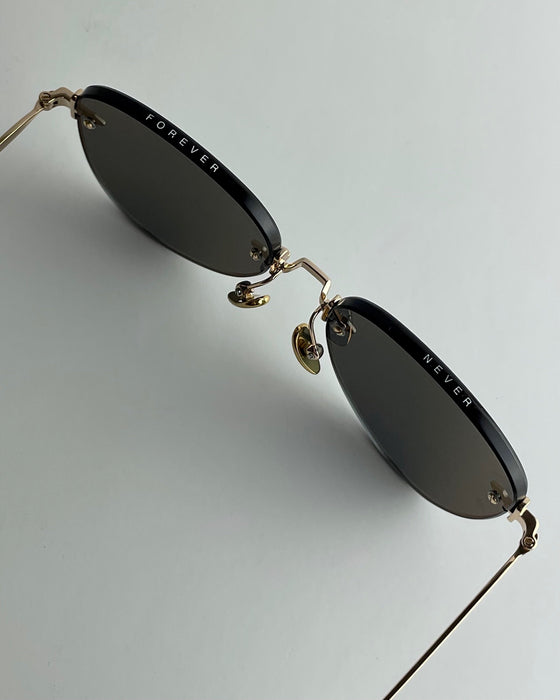 image of sunglasses model SAINT OWEN SAINT OWEN Sunglasses NEVER Gold | Grey