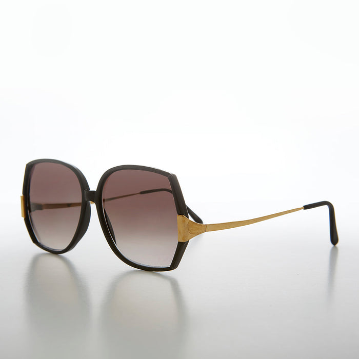 image of sunglasses model SUNGLASS MUSEUM SUNGLASS MUSEUM Butterfly Women's Vintage Sunglass - Shelly