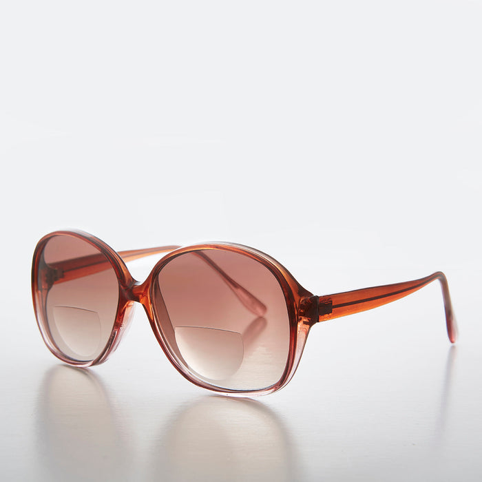 SUNGLASS MUSEUM Bifocal Retro Readers with Tinted Lenses - Siren