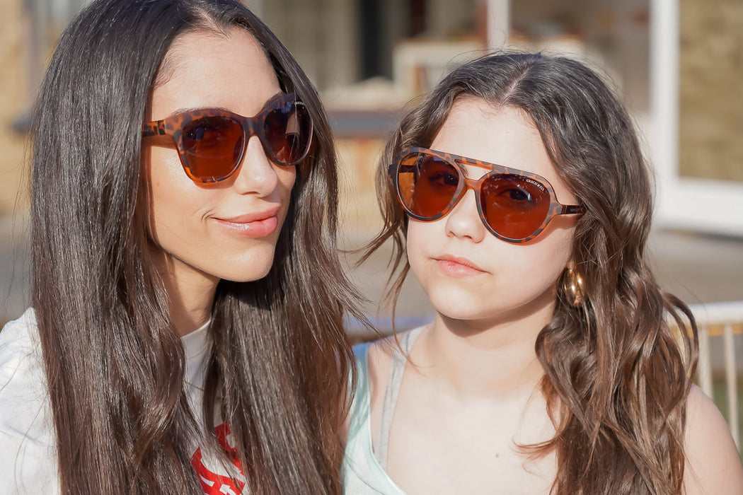 Iconic Wayfarer Ombre  | Polarized Sunglasses | Adult | 15+ Y | Desert Teal Ombre