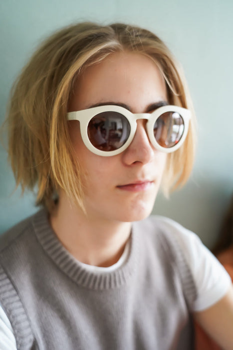 Classic | Sustainable Sunglasses | Plant-Based Bendable Polarized - Adult | 16+ Y |  Sunset Gingham