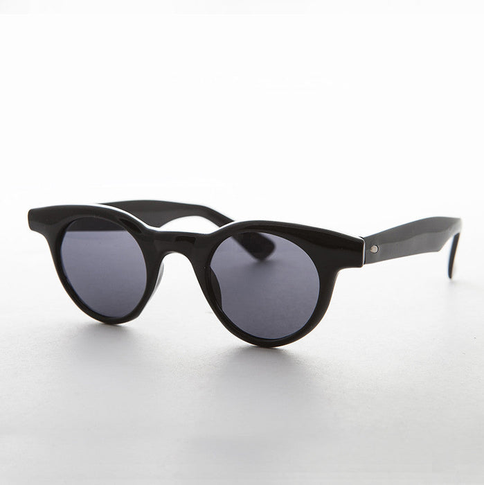 image of sunglasses model SUNGLASS MUSEUM SUNGLASS MUSEUM Small Round Horn Rim Preppy Vintage Sunglass - Sydney