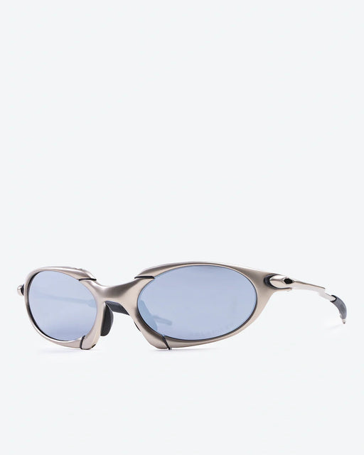GLEAMLEY TITAN - Silver Mirrored Polarized Lenses, Satin Chrome Frame - Product image