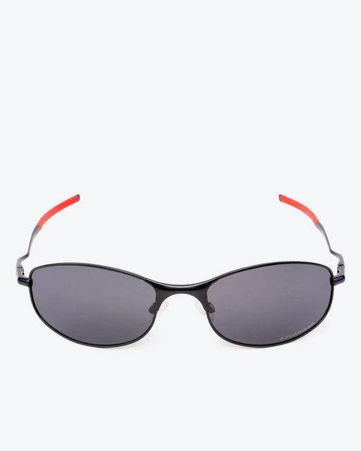 GLEAMLEY Ironclad - Black Polarized Lenses, Carbon Frame - Product image