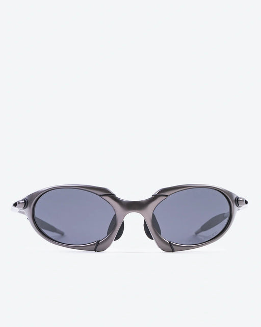 GLEAMLEY TITAN - Black Polarized Lenses, Carbon Frame - Product image